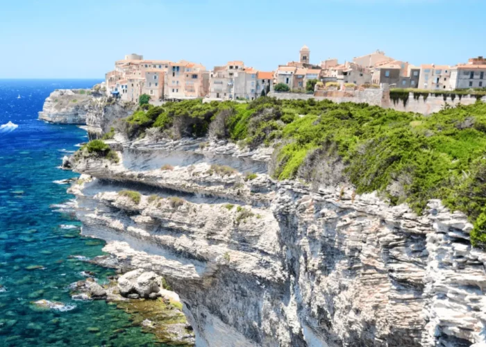 Figari : la porte d’entrée vers le sud de la Corse, entre vignobles et plages de rêve